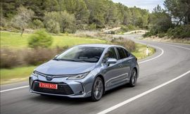 مواصفات وأسعار تويوتا كورولا هايبرد 2021 في السوق المصري  7