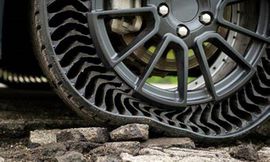 ميشلان تختبر إطارات بدون هواء في سيارات البريد الفرنسي