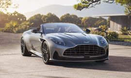 أستون مارتن DB12 فولانتي