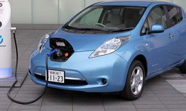 Nissan-Leaf
