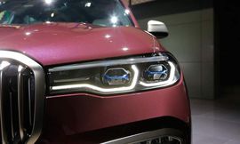 بي أم دابليو X7 M50i