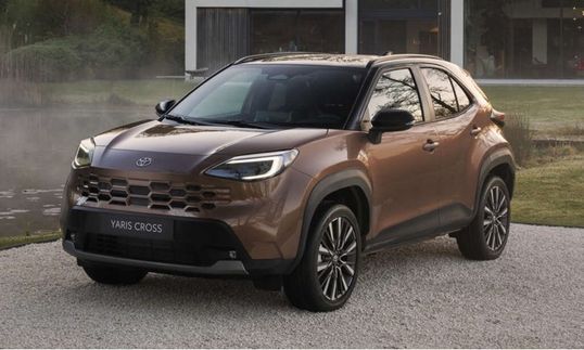 تويوتا ياريس كروس فيس ليفت -1