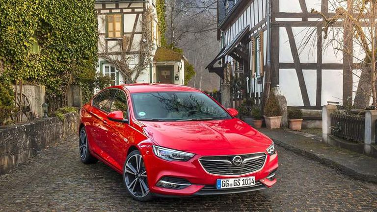 Opel-Insignia_Grand_Sport-2017-1600-10