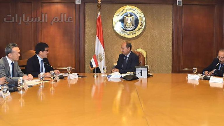 وزير الصناعة