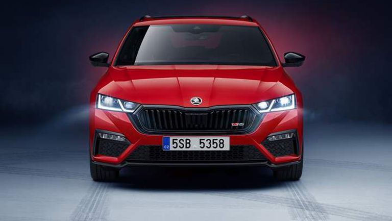 octavia-combi-rs-01.2dabfc6b48202496e639fc43a5b72f8b.fit-1450x760