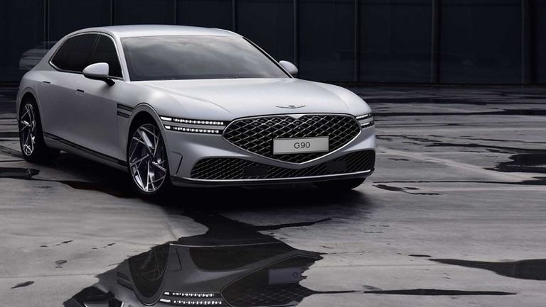 2023-genesis-g90-front