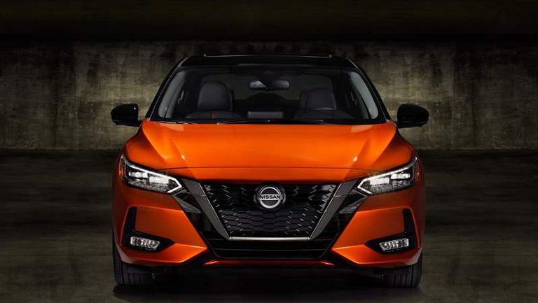 نيسان تكشف أخيراً عن سنترا 2020