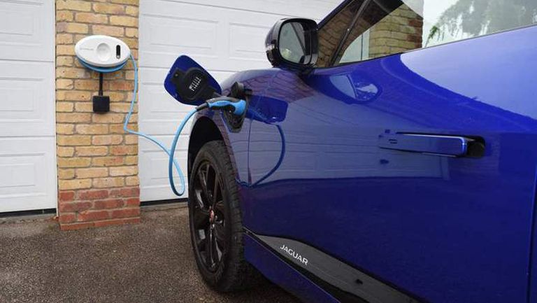 الشواحن الكهربائية إلزامية في المباني الجديدة في إنجلترا