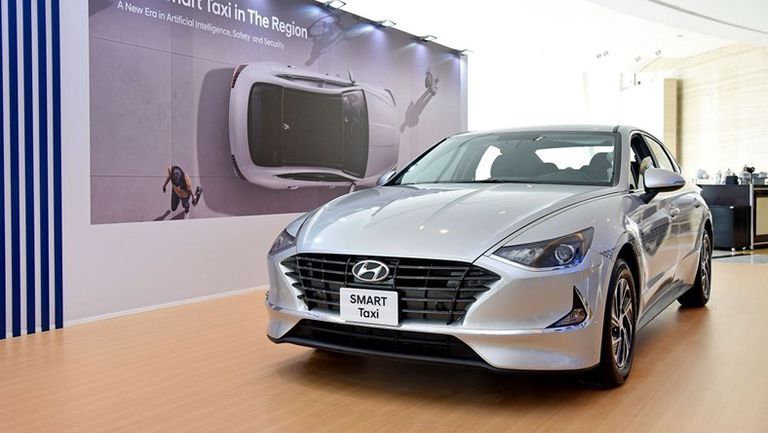 أول سيارة أجرة ذكية تعمل بالذكاء الاصطناعي