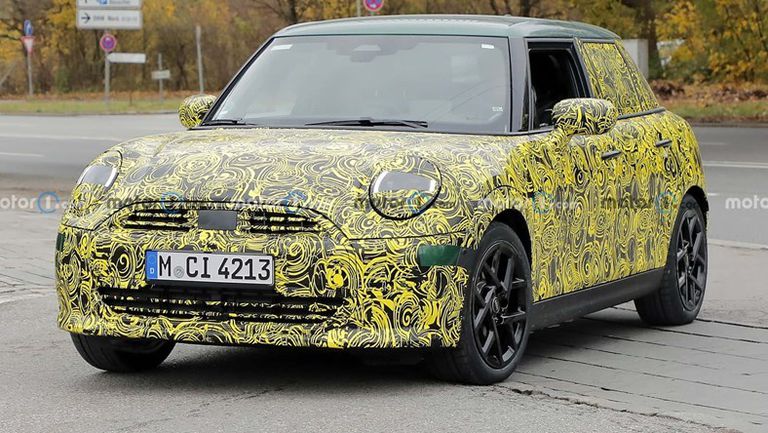 2025-mini-cooper-5-door-spy-photo
