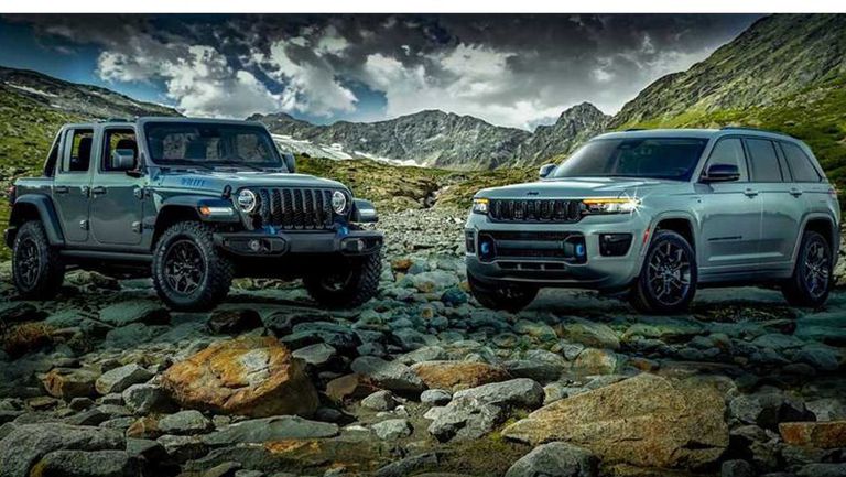 2023-jeep-grand-cherokee-4xe-30th-anniversary-edition (2)