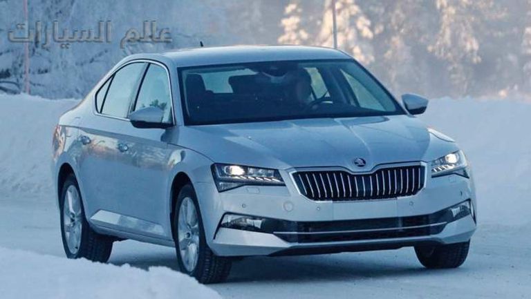 61fe3518-2019-skoda-superb-facelift-spy-shots-1-768x485