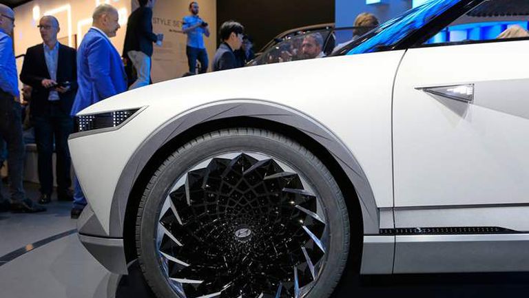 هيونداي تكشف عن بعض تفاصيل الكروس أوفر الكهربائية أيونيك 5  2 4