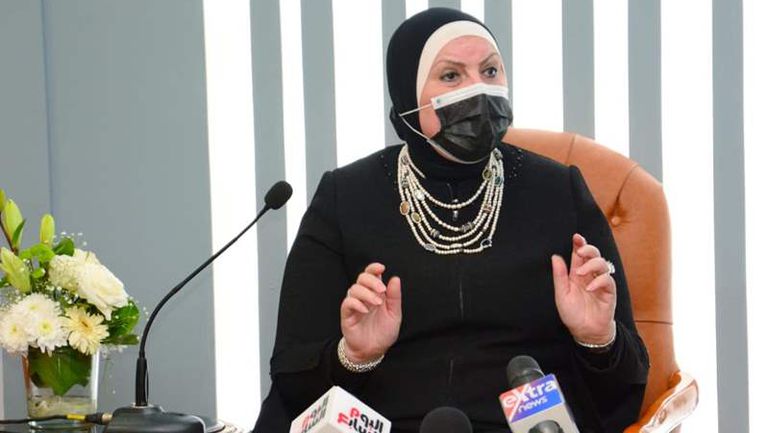 وزيرة التجارة والصناعة