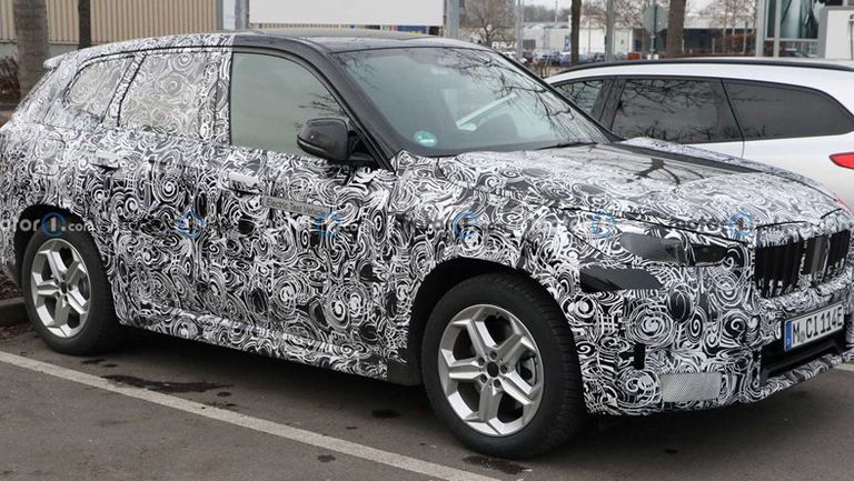 بي إم دبليو iX1