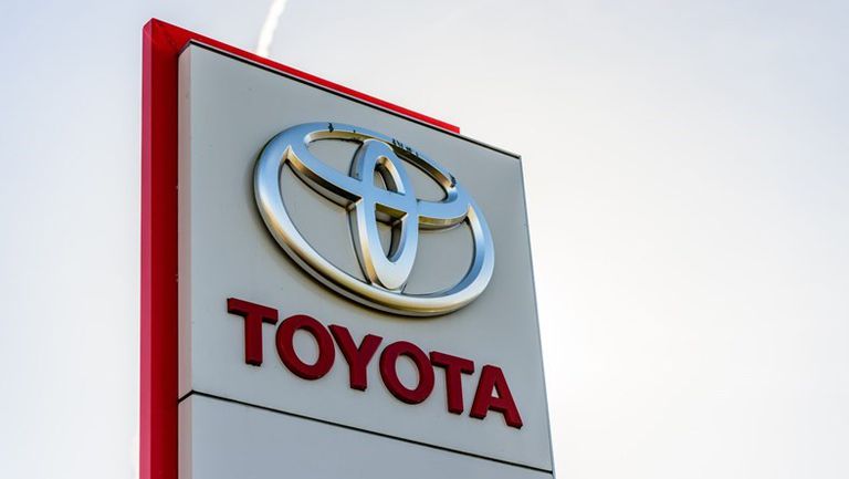 toyota-shutterstock_743849551-scaled-1