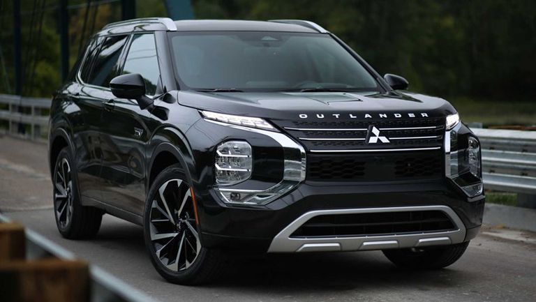 2023-mitsubishi-outlander-phev-exterior (1)