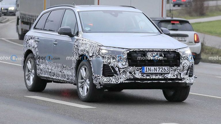 audi-q7-second-facelift-spy-photo