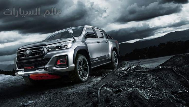 8264f9eb-toyota-hilux-black-rally-13