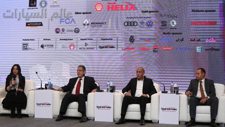 مستثمرو السيارات يناقشون آليات توطين الصناعة وخطط الإحلال والتجديد خلال قمة "أيجيبت أوتوموتيف"

