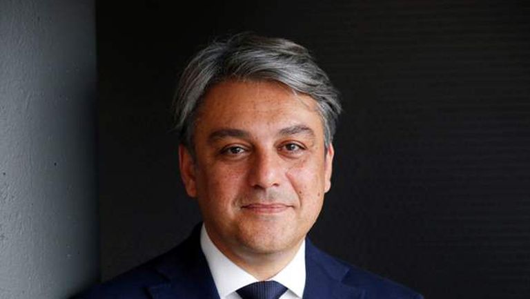 رئيس رينو - عالم السيارات (2)