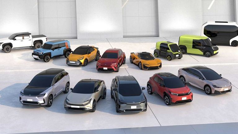 تويوتا ولكزس تكشفان عن 15 سيارة كهربائية