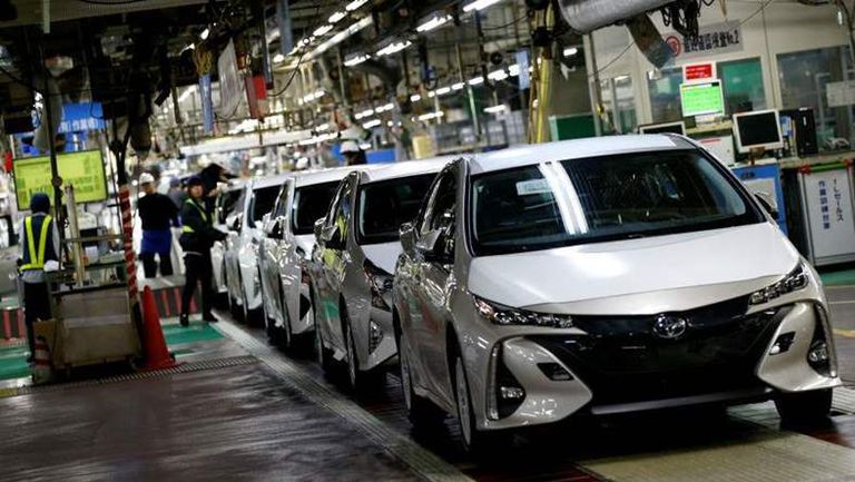 تويوتا توقف الإنتاج في مصنعين
