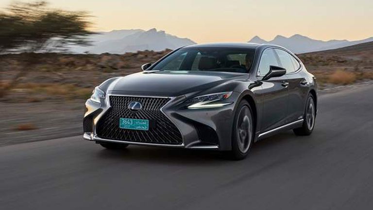 Lexus-LS_500h-2018-1024-0b