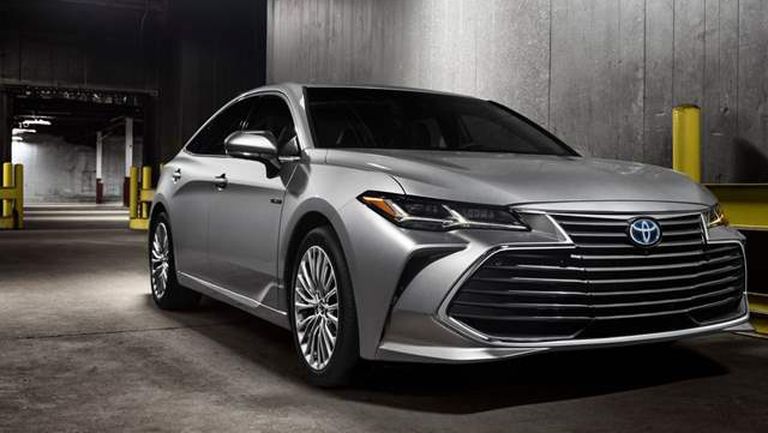 Toyota-Avalon-2019-1024-01