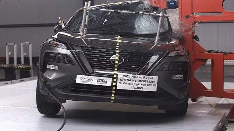 Nissan Rogue crash test 2