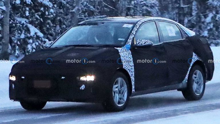 hyundai-accent-spy-photos