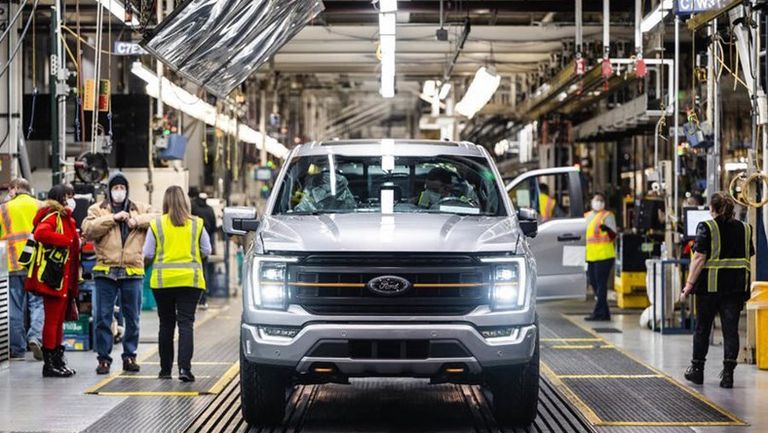 فورد تتعافى من خسارة عام 2020