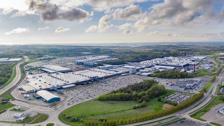 فولفو تستثمر 800 مليون إسترليني لإنتاج السيارات الكهربائية