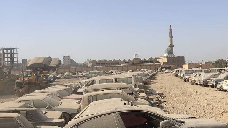 مقبرة السيارات بالبساتين