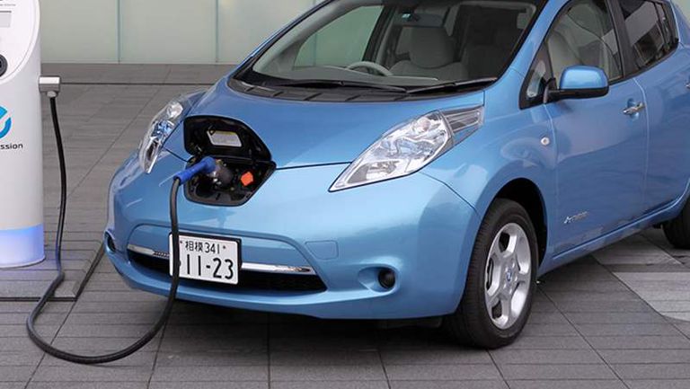 Nissan-Leaf