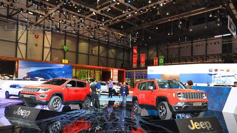 774e9f6f-2019-jeep-renegade-compass-phev-geneva-show-19