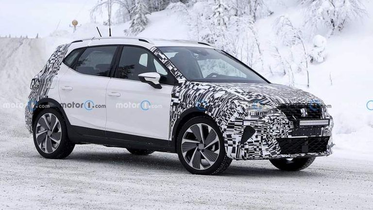 seat-arona-facelift-new-spy-photo-front-three-quarters (1)