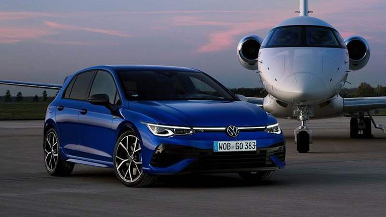 Volkswagen-Golf_R-2022-1024-09