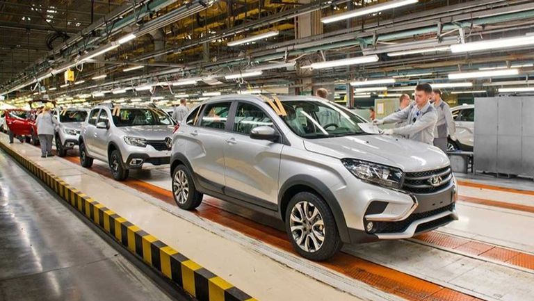 توقف إنتاج لادا بسبب نقص المكونات