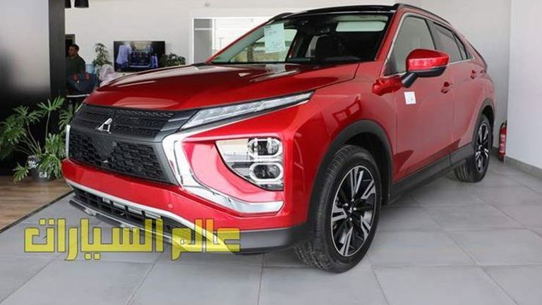 1120212311551173903072