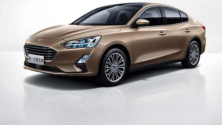 Ford-Focus_Sedan-2019-1600-01