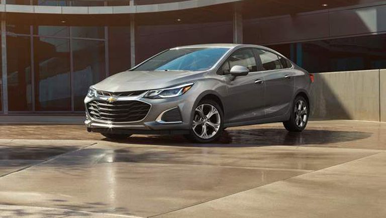 Chevrolet-Cruze-2019-1600-01