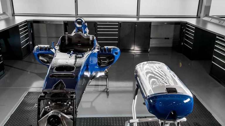 كيف تساهم فِرق فورمولا وان في تصنيع أجهزة التنفس؟  1