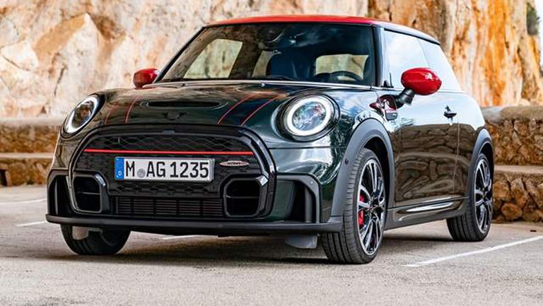 Mini-John_Cooper_Works-2022-1024-01