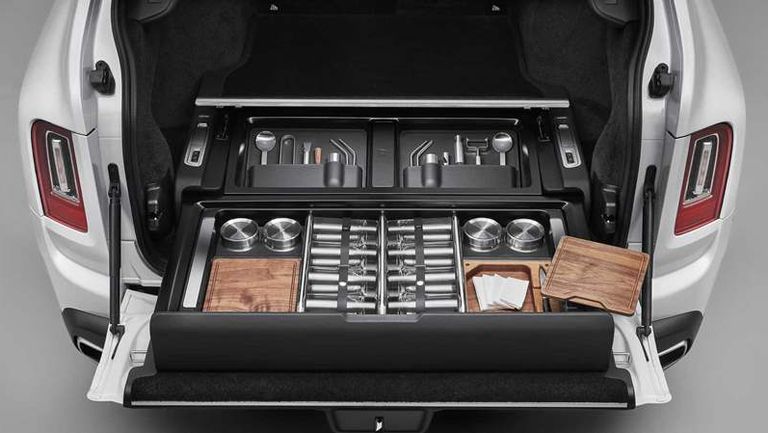rolls-royce-cullinan-recreation-module-detailed-pulled-out