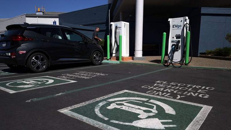 السيارات الكهربائية