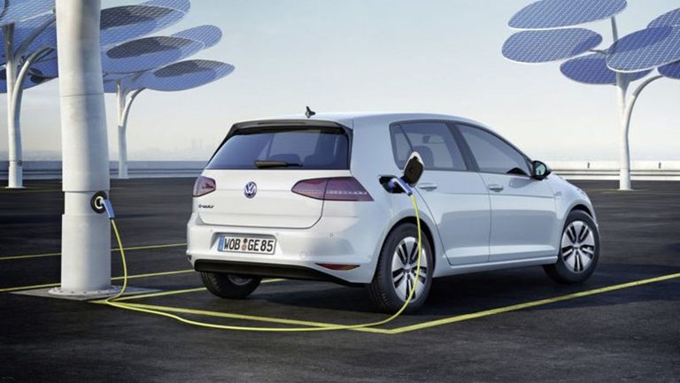 DB2013AU01199_full-e1559912046224