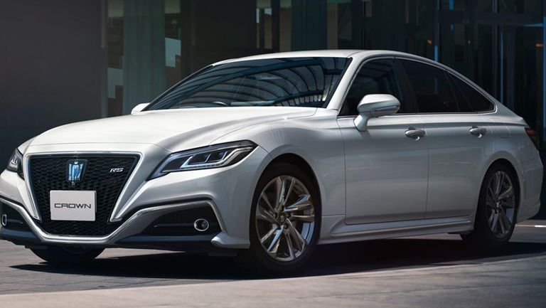 تويوتا تحول كراون سيدان إلى SUV