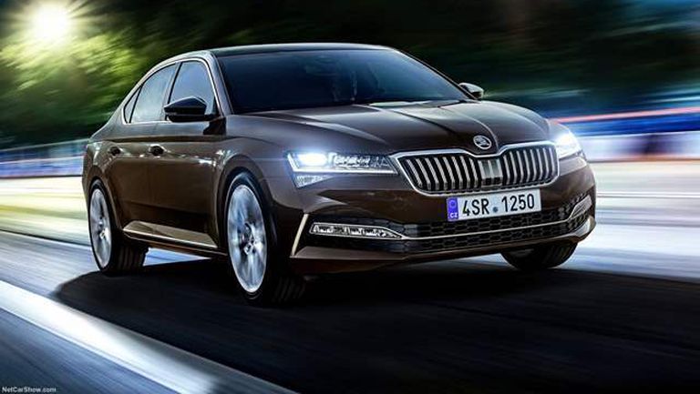 Skoda-Superb-2020-1600-02