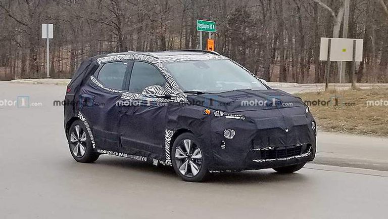 شيفروليه بولت الكهربائية SUV في صور تجسسية لأول مرة